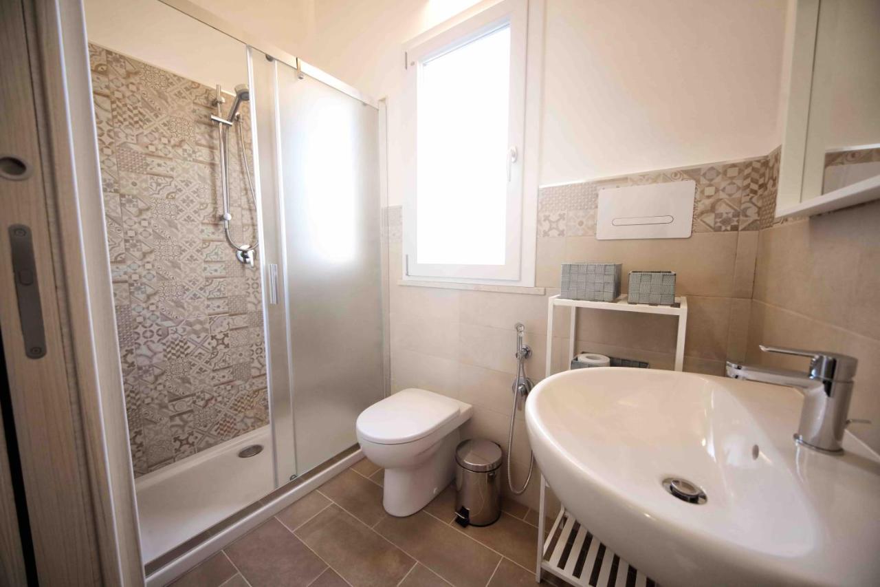 Madrice 66 Central Rooms Favignana Bagian luar foto